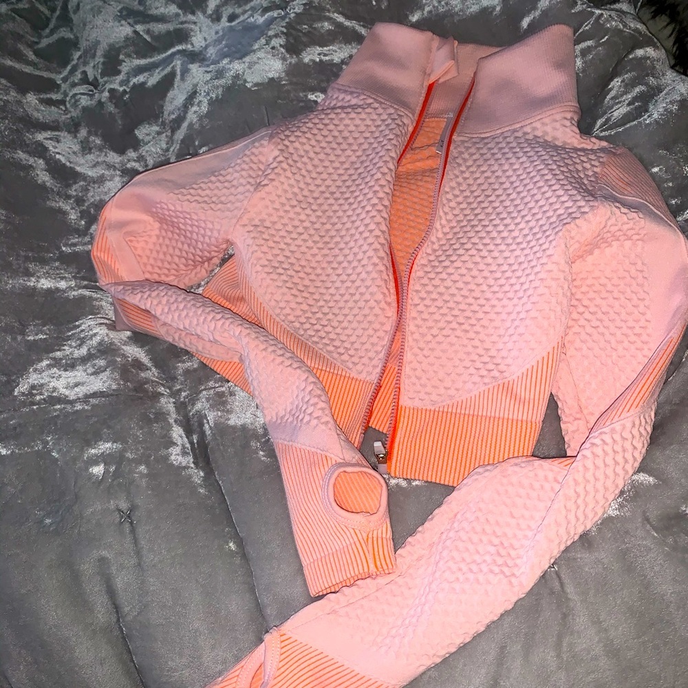 Workout compression crop top zip up